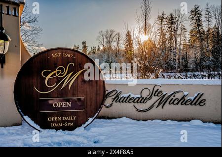 USA, Washington State, Woodinville. Winter im Chateau Ste. Weingut Michelle und Verkostungsraum. (Nur Für Redaktionelle Zwecke) Stockfoto