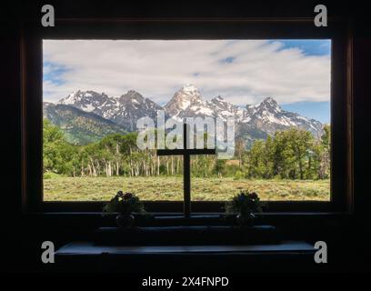 Die rustikale Holzkapelle der Verklärung im Grand Teton National Park im Nordwesten Wyoming, USA Stockfoto