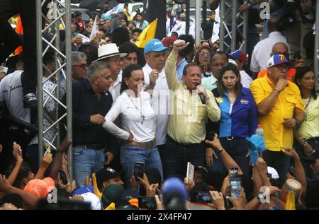 Maracaibo, Venezuela. Mai 2024. Venezuela-Maracaibo-05-02-2024. Der Präsident der politischen Partei "Primero Justicia" (PJ) Juan Pablo Guanipa gibt am Donnerstag, den 2. Mai, in Maracaibo Venezuela, öffentlich die Unterstützung für María Corina und den Präsidentschaftskandidaten Edmundo González bekannt. (Foto: Humberto Matheus/SIPA USA) Credit: SIPA USA/Alamy Live News Stockfoto