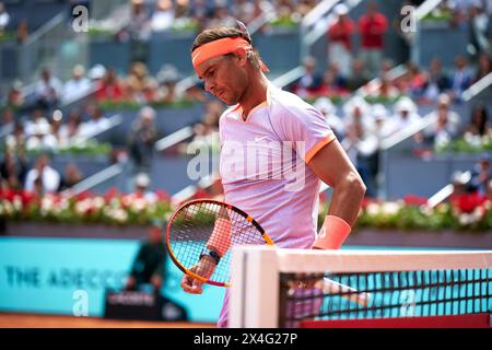 MADRID, SPANIEN - 29. APRIL: Rafael Nadal aus Spanien trifft auf Pedro Cachin aus Argentinien im Spiel der Runde 32 während des siebten Tages der Mutua Ma Stockfoto