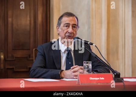 Mailand, Italien. Mai 2024. Nella Foto Beppe Sala Sindaco di MilanoMilano, Italia - Cronaca Venerd&#xec;, 03 Maggio, 2024. (Foto di Marco Ottico/Lapresse) Pressekonferenz der Mailänder Arch Week Mailand, Italien - News Freitag, 03. Mai 2024. (Foto: Marco Ottico/Lapresse) Credit: LaPresse/Alamy Live News Stockfoto