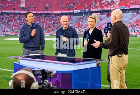 Sebastian HELLMANN, Sky Moderator Arjen Robben, Josi Henning, Miroslav Klose, Matthias SAMMER, EX FCB Sportdirektor Experts für Amazon Prive Video vor dem Halbfinalspiel FC BAYERN MÜNCHEN - REAL MADRID 2-2 der Fußball UEFA Champions League in der Saison 2023/2024 in München, 30. April 2024. Halbfinale, FCB, München © Peter Schatz / Alamy Live News Stockfoto