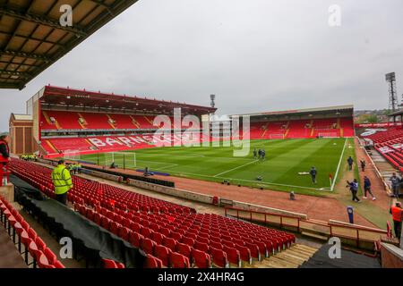 Barnsley, Großbritannien. Mai 2024. Blick auf das Stadion während des Barnsley FC gegen Bolton Wanderers FC SKY BET League One Play-offs Halbfinale 1st Leg in Oakwell, Barnsley, England, Großbritannien am 3. Mai 2024 Credit: Every Second Media/Alamy Live News Stockfoto