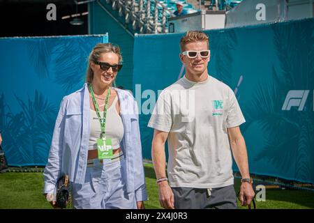 Miami Gardens, FL, USA. Mai 2023. 27 Nico Hulkenberg (DE) Haas F1 Team, F1 Grand Prix von Miami im Miami Autodrome in Miami Gardens, Florida, USA. Quelle: Yaroslav Sabitov/YES Market Media/Alamy Live News. Stockfoto