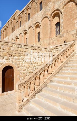 Kloster von Saint Ananias bekannt als Deyrulzafaran oder Safrankloster, Treppen, Mardin, Türkei Stockfoto