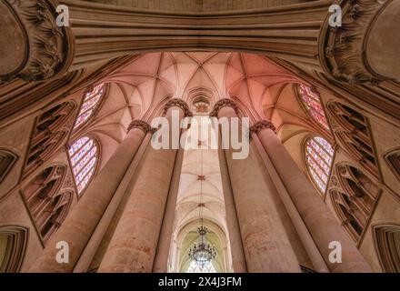 Chorgewölbe, omanisch-gotische Kathedrale Saint-Julien du Mans, Le Mans, Departement Sarthe, Pays de la Loire, Frankreich Stockfoto