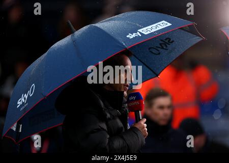 Kenilworth Road, Luton, Bedfordshire, Großbritannien. Mai 2024. Premier League Football, Luton Town gegen Everton; Sky Sports Experte Gary Neville Credit: Action Plus Sports/Alamy Live News Stockfoto