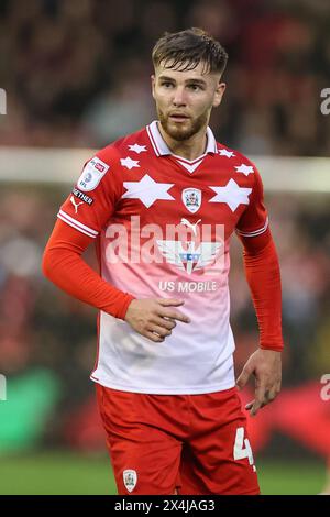 Barnsley, Großbritannien. Mai 2024. John Mcatee von Barnsley während der Sky Bet League 1 Promotion Play-offs Halbfinale First Leg Match Barnsley gegen Bolton Wanderers in Oakwell, Barnsley, Vereinigtes Königreich, 3. Mai 2024 (Foto: Mark Cosgrove/News Images) in Barnsley, Vereinigtes Königreich am 3. Mai 2024. (Foto: Mark Cosgrove/News Images/SIPA USA) Credit: SIPA USA/Alamy Live News Stockfoto