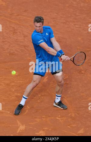 Madrid, Spanien. Mai 2024. Jiri Lehecka aus der Tschechischen Republik gegen Felix Auger Aliassime während des Halbfinales der Männer-Einzel-Spiele am Tag 11 der Mutua Madrid Open in La Caja Magica am 03. Mai 2024 in Madrid. Quelle: SIPA USA/Alamy Live News Stockfoto