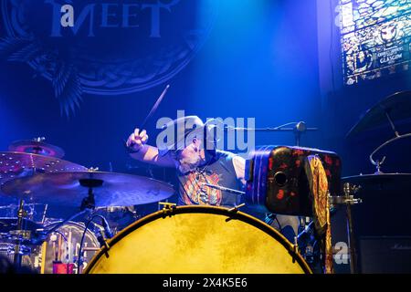 Dusk Brothers trat am 3. Mai 2024 in Saint Lukes in Glasgow auf Credit: James Edmond/ Alamy Live News Stockfoto