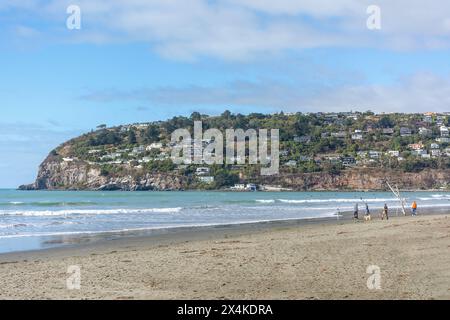 Sumner Beach und Scarborough Hill, Esplanade, Sumner, Christchurch (Ōtautahi), Canterbury, Neuseeland Stockfoto