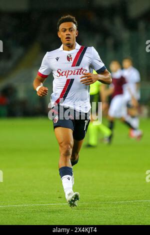 Dan Ndoye vom FC Bologna während des Spiels der Serie A zwischen dem FC Torino und dem FC Bologna am 3. Mai 2024 im Olympischen Stadion Grande Torino in Turin, Italien. Stockfoto