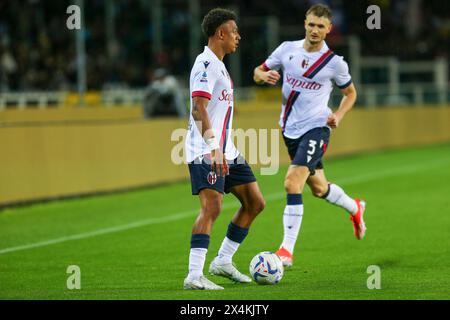 Dan Ndoye vom FC Bologna während des Spiels der Serie A zwischen dem FC Torino und dem FC Bologna am 3. Mai 2024 im Olympischen Stadion Grande Torino in Turin, Italien. Stockfoto