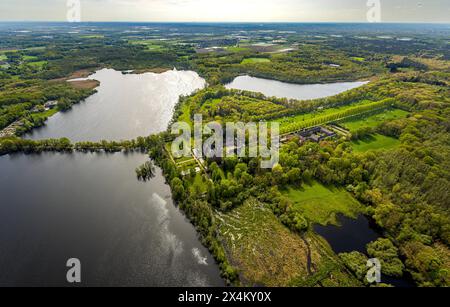 Luftbild, Schloss Krickenbeck an den Krickenbecker gesehen, Naturschutzgebiet umgeben von Seen und Waldgebiet, Leuth, Nettetal, Niederrhein, Nordrhein-Westfalen, Deutschland ACHTUNGxMINDESTHONORARx60xEURO *** aus der Vogelperspektive, Schloss Krickenbeck an den Krickenbecker Seen, Naturschutzgebiet umgeben von Seen und Waldgebiet, Leuth, Nettetal, Niederrhein, Nordrhein-Westfalen, Deutschland ATTENTIONxMINDESTHONORARx60xEURO Stockfoto