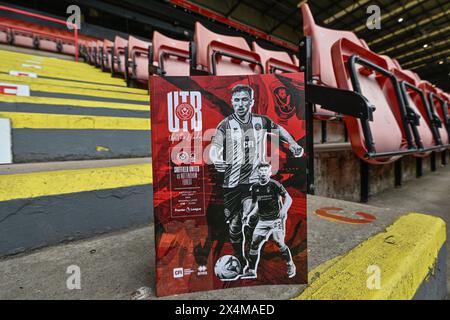 Das Spieltag-Programm während des Premier League-Spiels Sheffield United gegen Nottingham Forest in der Bramall Lane, Sheffield, Vereinigtes Königreich. Mai 2024. (Foto: Cody Froggatt/News Images) in Sheffield, Großbritannien am 4.05.2024. (Foto: Cody Froggatt/News Images/SIPA USA) Credit: SIPA USA/Alamy Live News Stockfoto