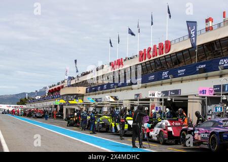 Le Castellet, Frankreich, 4. Mai 2024, Boxenstufe zu Beginn des freien Trainings 2 während der 4 Stunden von Le Castellet, zweites Rennen der European Le Mans Series 2024 (ELMS) auf dem Circuit Paul Ricard vom 02. Bis 05. Mai 2024 in Le Castellet, Frankreich - Foto Laurent Cartalade/MPS Agentur Credit MPS Agentur/Alamy Live News Stockfoto