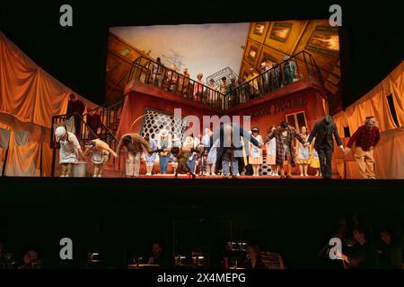 Vorhang, Donizetti's Don Pasquale, Canadian Opera Company, Four Seasons Centre for the Performing Arts, Toronto, Kanada Stockfoto