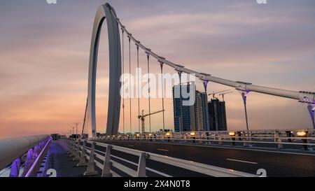 Doha, Katar – 20. Februar 2024: Suspension Qetaifan Island Bridge in Katar Stockfoto