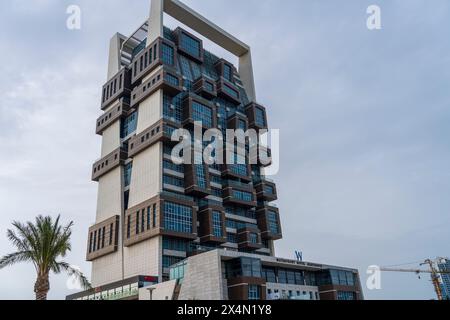 Doha, Katar - 20. Februar 2024: Hotel am Wasser Qetaifan Island in Katar Stockfoto