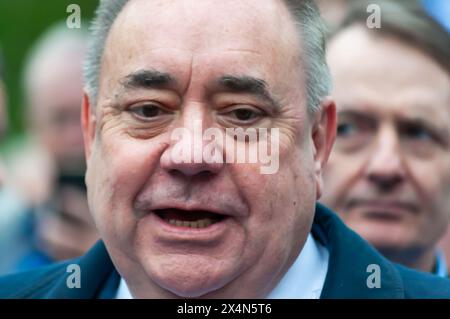 Glasgow, Schottland, Großbritannien. Mai 2024. Alex Salmond, ehemaliger schottischer Premierminister und jetzt Führer der Alba-Partei, schließt sich schottischen Independence-Anhängern an, um vom Kelvingrove Park durch das Stadtzentrum zu einer Kundgebung in Glasgow Green zu marschieren. Die Veranstaltung wurde von der Gruppe All Under One Banner organisiert. Quelle: Skully/Alamy Live News Stockfoto