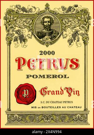 CHATEAU PETRUS Flaschenetikett des herausragenden Erntejahres 2000 Chateau Petrus Pomerol legendärer Grand Vin Merlot Traubenrotwein Bordeaux France. Petrus ist einer der prestigeträchtigsten und teuersten Rotweine der Welt. Er stammt aus der Appellation Pomerol am rechten Ufer von Bordeaux, Frankreich. Petrus ist bekannt für seine außergewöhnliche Qualität und Exklusivität und wird von Weinkennern und -Sammlern gleichermaßen verehrt. Stockfoto