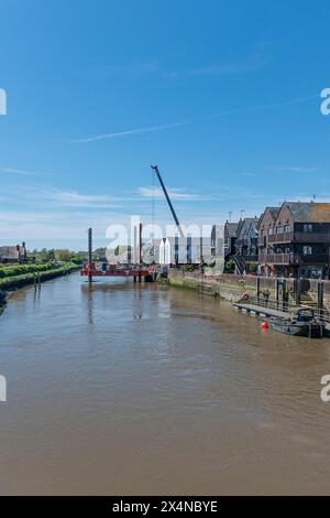 Arundel Tidal Walls Scheme Bauarbeiten am Fluss Arun (April 2023) Arundel, West Sussex, Südengland, Vereinigtes Königreich. Stockfoto