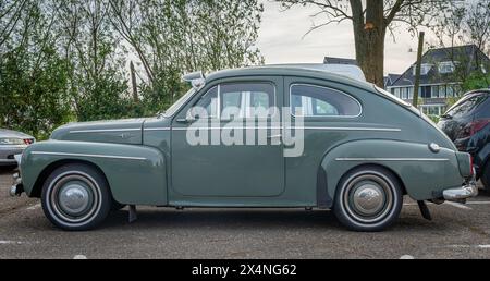 Alphen aan den Rijn, Niederlande, 13.04.2024, Oldtimer Volvo PV 544 ab 1960 Stockfoto
