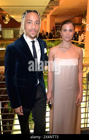 Jerry Hoffmann und Aylin Tezel bei der 74. Verleihung des Deutschen Filmpreises 2024 im Theater am Potsdamer Platz. Berlin, 03.05.2024 Stockfoto