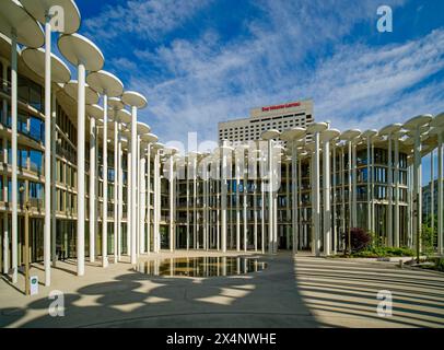 Saeulengarten, SAB-Forum, Neubau Saechsische Aufbaubank, Leipzig, Sachsen, Deutschland Stockfoto