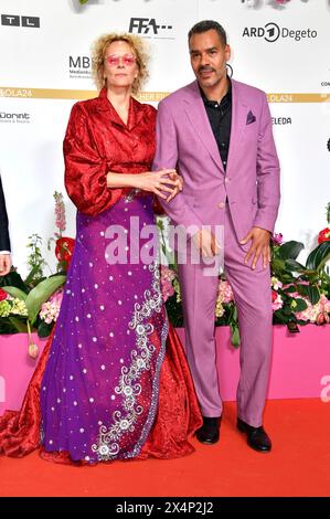 Katja Riemann und Michael Klammer bei der 74. Verleihung des Deutschen Filmpreises 2024 im Theater am Potsdamer Platz. Berlin, 03.05.2024 Stockfoto