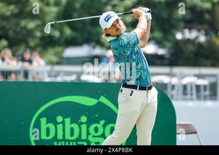 McKinney, TX, USA. Mai 2024. Austin Cook trifft seinen Abschlag auf das 7. Loch während der dritten Runde des CJ CUP Byron Nelson Golfturniers auf der TPC Craig Ranch in McKinney, Texas. Gray Siegel/CSM/Alamy Live News Stockfoto