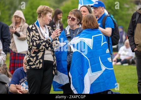 Glasgow, Schottland, Großbritannien. Mai 2024. All Under One Banner March and Rally für ein unabhängiges Schottland. Unterstützer marschierten vom Kelvingrove Park nach Glasgow Green, wo Sprecher wie Kenny McCaskill und Alison Thewlis die Kundgebung ansprachen. Gutschrift: R.. Gass/Alamy Live News Stockfoto