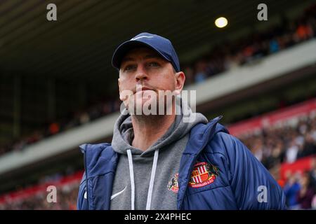 Sunderland, Großbritannien. Mai 2024. Sunderland Manager Mike Doyle während des Sunderland AFC gegen Sheffield Wednesday FC SKY Bet EFL Championship Matches im Stadium of Light, Sunderland, England, Großbritannien am 4. Mai 2024 Credit: Every Second Media/Alamy Live News Stockfoto