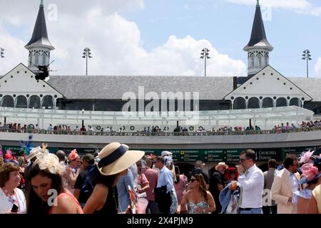 Louisville, Usa. Mai 2024. Szene aus Churchill Downs vor dem Rennen des 150. Kentucky Derby am Samstag, 4. Mai 2024 in Louisville, Kentucky. Foto von John Sommers II/UPI Credit: UPI/Alamy Live News Stockfoto