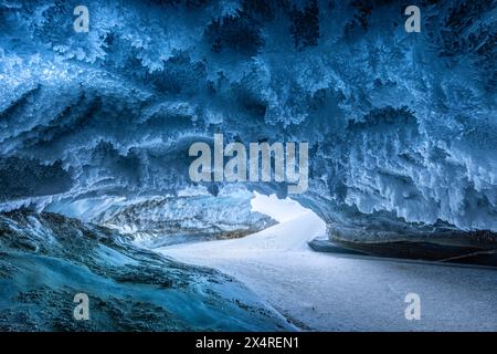 Castner Glacier Ice Cave nahe Delta Junction, Alaska, USA Stockfoto