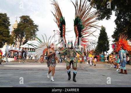 Die Teilnehmer nehmen am letzten Tag des jährlichen Karnevals in Tlaxcala Teil, einer der wichtigsten folkloristischen und kulturellen Veranstaltungen im Bundesstaat Tlaxcala, das 2013 als immaterielles Kulturerbe des Bundesstaates Tlaxcala bezeichnet wurde. Am 4. Mai 2024 in Tlaxcala, Mexiko. (Foto: Essene Hernandez/Eyepix Group/SIPA USA) Credit: SIPA USA/Alamy Live News Stockfoto