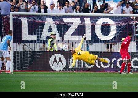 Michele Di Gregorio (AC Monza) während des italienischen Meisterschaftsspiels Serie A zwischen AC Monza und SS Lazio am 4. Mai 2024 im U-Power Stadium in Monza, Italien Stockfoto