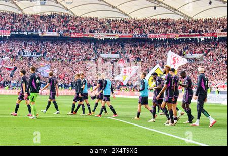 Stuttgart, Deutschland. Mai 2024. FCB-Team traurig nach dem Spiel VFB STUTTGART - FC BAYERN MÜNCHEN 3-1 am 4. Mai 2024 in Stuttgart. Saison 2023/2024, 1.Bundesliga, Spieltag 32, 32.Spieltag, München, München Fotograf: ddp-Bilder/STAR-Bilder - DFL-VORSCHRIFTEN VERBIETEN JEDE VERWENDUNG VON FOTOGRAFIEN als BILDSEQUENZEN und/oder QUASI-VIDEO - Credit: ddp Media GmbH/Alamy Live News Stockfoto