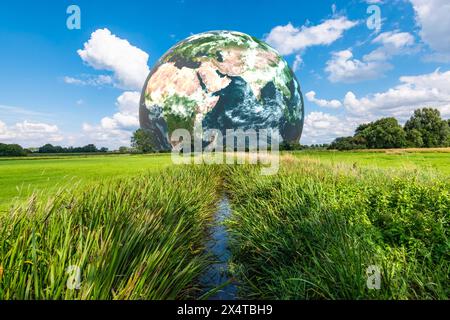 Save the Planet, Earth Day, World Environment Day und Green Nature Conservation Concept. Stockfoto