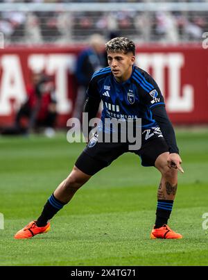 4. Mai 2024 Santa Clara, CA USA San Jose Mittelfeldspieler Herman Lopez (23) bei der Verteidigung während des MLS-Spiels zwischen dem Los Angeles Football Club und den San Jose Erdbeben. San Jose besiegte den LAFC 3-1 im Levi's Stadium San Clara Kalifornien Thurman James/CSM Stockfoto