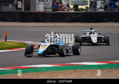 Yuanpu CUI 56 Phinsys von Argenti Race 1 Donington im Donington Park, Derby, England am 27. April 2024. Foto von Chris Williams. Nur redaktionelle Verwendung, lic Stockfoto