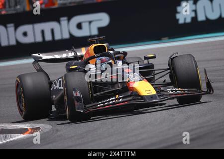 Miami, Florida, USA. Mai 2024. Mai 2024, Miami, Vereinigte Staaten: 4. Mai 2024, Miami, Vereinigte Staaten; F1 Miami Grand Prix Sprint Race; Max Verstappen aus den Niederlanden, das mit dem (1) Oracle Red Bull Racing RB20 auf der Strecke fährt (Foto: © Jan Kolodziej/ZUMA Press Wire) NUR ZUR REDAKTIONELLEN VERWENDUNG! Nicht für kommerzielle ZWECKE! Stockfoto