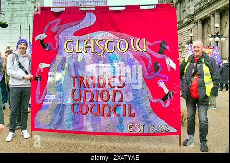 Glasgow, Schottland, Großbritannien. 5. Mai 2024: STUC May Day March, beginnend mit den Stadtkammern und dem george Square, mit ähnlichen Märschen in Edinburgh und Aberdeen. Credit Gerard Ferry /Alamy Live News Stockfoto