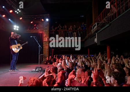 Southampton, Großbritannien, 05.05.2024, Frank Turner tritt im Brook auf, dem letzten Stopp seines Guinness-Weltrekordversuchs, in 24 Stunden in den meisten Städten zu spielen. Credit:Michael Palmer/Alamy Live News Stockfoto