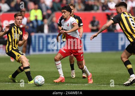 Utrecht, Niederlande. Mai 2024. UTRECHT, NIEDERLANDE - 5. MAI: Zidane Iqbal vom FC Utrecht während des niederländischen Eredivisie-Spiels zwischen dem FC Utrecht und Vitesse im Stadion de Galgenwaard am 5. Mai 2024 in Utrecht, Niederlande. (Foto: Ben Gal/Orange Pictures) Credit: Orange Pics BV/Alamy Live News Stockfoto