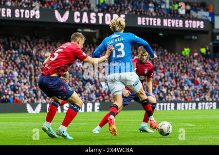 Glasgow, Großbritannien. Mai 2024. Rangers FC spielt Kilmarnock FC im schottischen Premiership-Spiel im Ibrox Stadium, Heimstadion der Rangers, in Glasgow, Schottland. Das Spiel ist für beide Teams wichtig. Wenn die Rangers gewinnen, bleiben sie 3 Punkte hinter Celtic in der Liga, und wenn Kilmarnock gewinnt, kommen sie näher an die Qualifikation für das Spiel in europäischen Wettbewerben. Quelle: Findlay/Alamy Live News Stockfoto