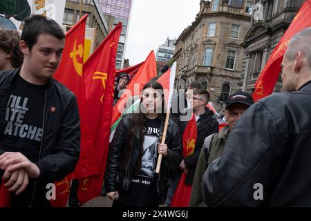 Glasgow, UK, 5. Mai 2024. Junge Kommunistische Liga am 5. Mai 2024 beim Scottish Trade Union Council, einer Kundgebung politischer, aktivistischer und gewerkschaftlicher Gruppen in Glasgow, Schottland. Foto: Jeremy Suttton-Hibbert/Alamy Live News Stockfoto