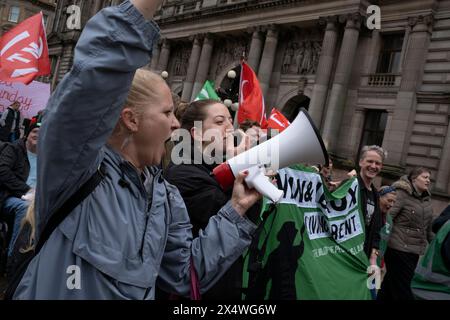 Glasgow, UK, 5. Mai 2024. Am 5. Mai 2024 fand am schottischen Gewerkschaftsrat eine Demonstration politischer Gruppen, Aktivisten und gewerkschaften in Glasgow statt. Foto: Jeremy Suttton-Hibbert/Alamy Live News Stockfoto