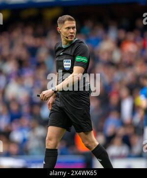 Ibrox Stadium, Glasgow, Großbritannien. Mai 2024. Scottish Premiership Football, Rangers versus Kilmarnock; Schiedsrichter David Dickinson Credit: Action Plus Sports/Alamy Live News Stockfoto