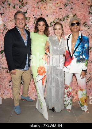 Scott Buccheit, Mariah Strongin, Gillian Hearst und Victoria Brito nehmen am 4. Mai 2024 an der Gillian Hearst Birthday Celebration und Kentucky Derby Party bei T-Squared Social in New York Teil. (Foto von David Warren /SIPA? USA) Credit: SIPA USA/Alamy Live News Stockfoto